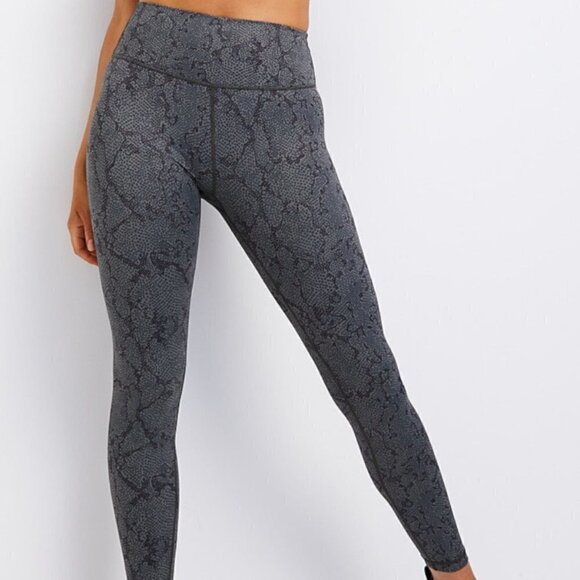 All Fenix Python Charcoal 7/8 Leggings NWT Size Large - Picture 3 of 13